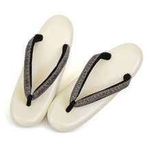 画像をギャラリービューアに読み込む, 草履 女性用 ハイムラヤオリジナル カジュアル草履 Lサイズ 日本製 小判型 クマムレース 小紋 紬 レディース着物履き物 合皮 クリーム色 ブラウン グレー