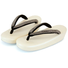 画像をギャラリービューアに読み込む, 草履 女性用 ハイムラヤオリジナル カジュアル草履 Lサイズ 日本製 小判型 クマムレース 小紋 紬 レディース着物履き物 合皮 クリーム色 ブラウン グレー