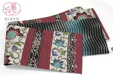 画像をギャラリービューアに読み込む, 《召しませ華》赤地に縞と花サラサ モダン更紗B リバーシブル半巾帯