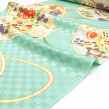 画像をギャラリービューアに読み込む, 長襦袢 ミント 紙人形 反物 東レシルック 長じゅばん|《岡重》日本製 市松綸子 ミントグリーンに彩り鼓 黄緑