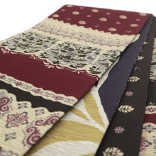 画像をギャラリービューアに読み込む, 《召しませ華》連続模様 紫 赤 切り返し モロッカン ( エンジ ) リバーシブル半巾帯