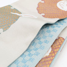 画像をギャラリービューアに読み込む, 《創世舎》 リバーシブル半巾帯 長尺 ベージュ 雪輪に丸うさぎ / スカイブルー 市松模様