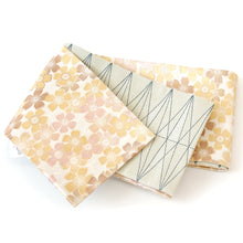 画像をギャラリービューアに読み込む, 《創世舎》 リバーシブル半巾帯 長尺 東レシルック素材 薄ベージュ地に桜づくし/サンドベージュに幾何学