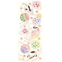 画像をギャラリービューアに読み込む, 注染 手ぬぐい 【kenema】さくら「手鞠猫 50234」《kenema けねま》生成り/ベージュ/ネコ/ねこ/手毬/桜/てまり/手拭い/てぬぐい