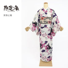 画像をギャラリービューアに読み込む, 浴衣 《 撫松庵 》 お仕立て上がり 単品 東レセオアルファ 着てみてわかる 芙蓉と猫(パープル)