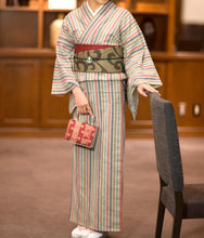 画像をギャラリービューアに読み込む, 阿波しじら織 着物 ベージュ地に芥子赤紺浅葱縞 No.108 - ふだんきものハイムラヤ