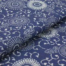 画像をギャラリービューアに読み込む, 阿波しじら織 着物 抜染 菊唐草づくし No.501 - ふだんきものハイムラヤ