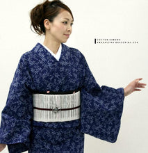 画像をギャラリービューアに読み込む, 阿波しじら織 着物 抜染 笹と小松ちらし No.554 - ふだんきものハイムラヤ