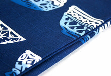 画像をギャラリービューアに読み込む, 風呂敷 大判 90cm 文鳥《kenema けねま》手捺染 綿シャンタン 大判サイズ 二四巾「切子硝子(きりこがらす) 66324」青/ガラス細工/ブルー/ふろしき(90cm)【MY】