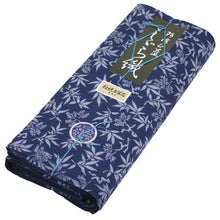 画像をギャラリービューアに読み込む, 阿波しじら織 着物 抜染 笹と小松ちらし No.554 - ふだんきものハイムラヤ