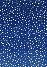画像をギャラリービューアに読み込む, 手ぬぐい 梨園染め「大小霰(だいしょうあられ) 744」《戸田屋商店》ぼかし/紺/雪/古典柄/手拭い/てぬぐい - ふだんきものハイムラヤ