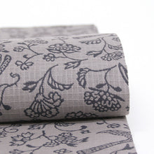 画像をギャラリービューアに読み込む, 半巾帯 《ひでや工房》花鳥風月 更紗鳥 リバーシブル（グレー×ダークネイビー）
