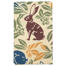 画像をギャラリービューアに読み込む, 手ぬぐい 梨園染め「うさぎに椎の実(緑) 1054-G」《戸田屋商店》約37×98cm ベージュ地／グリーン／ウサギ／兎／秋／てぬぐい
