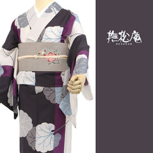 画像をギャラリービューアに読み込む, 浴衣 《 撫松庵 》 お仕立て上がり 単品 東レセオアルファ 着てみてわかる 縞に蕗（コゲチャ）
