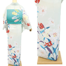 画像をギャラリービューアに読み込む, 浴衣 《 撫松庵 》 お仕立て上がり 単品 東レセオアルファ 着てみてわかる 絵羽 百合尽くし（グレー）
